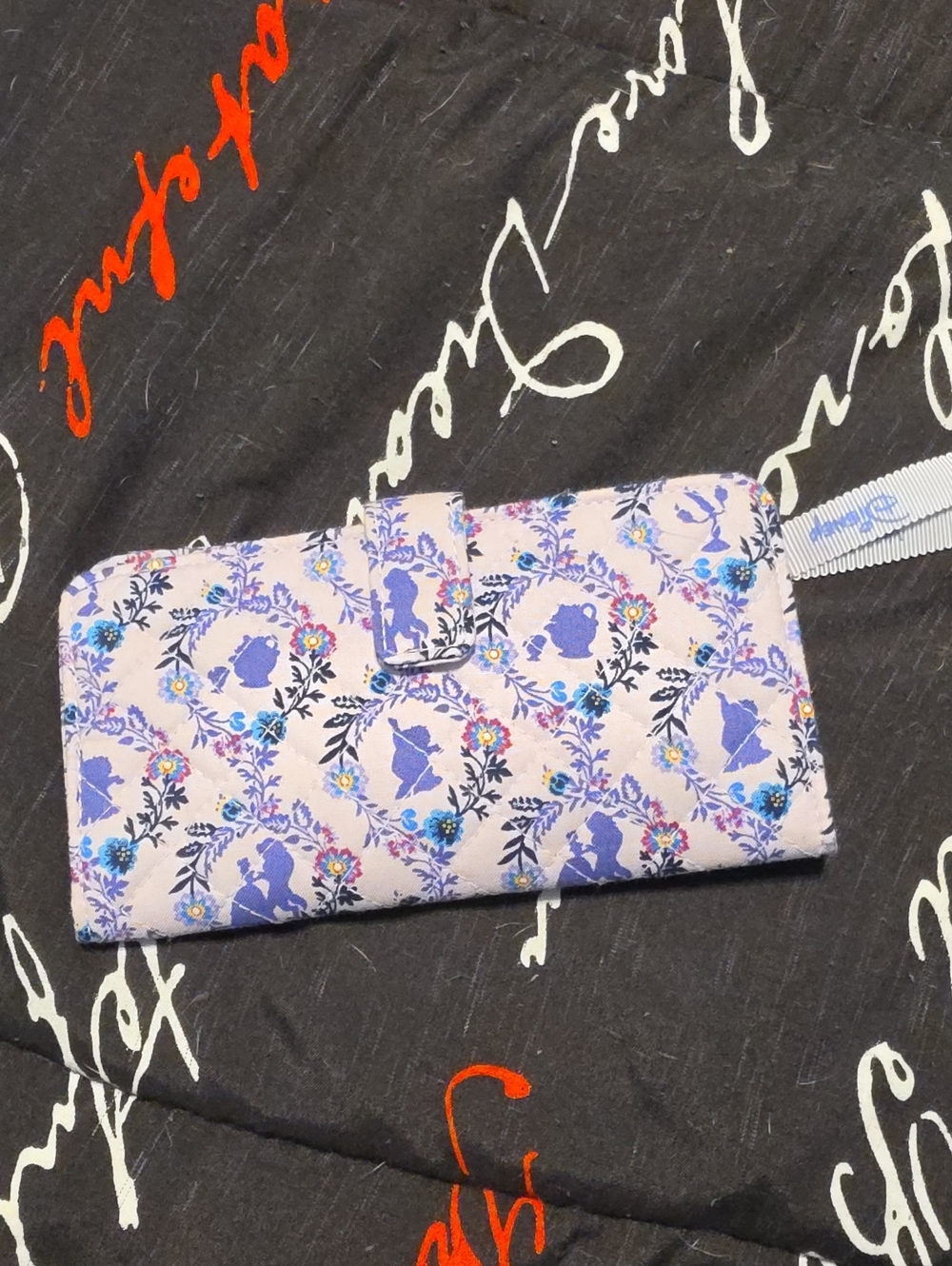 Floral Pattern Wristlet Clutch Wallet in Lavender Purple